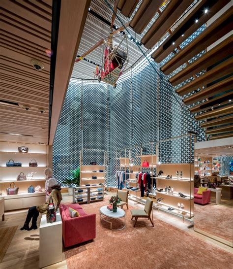 louis vuitton singapore airport price|Inside Louis Vuitton's New Boutique at Changi Airport.